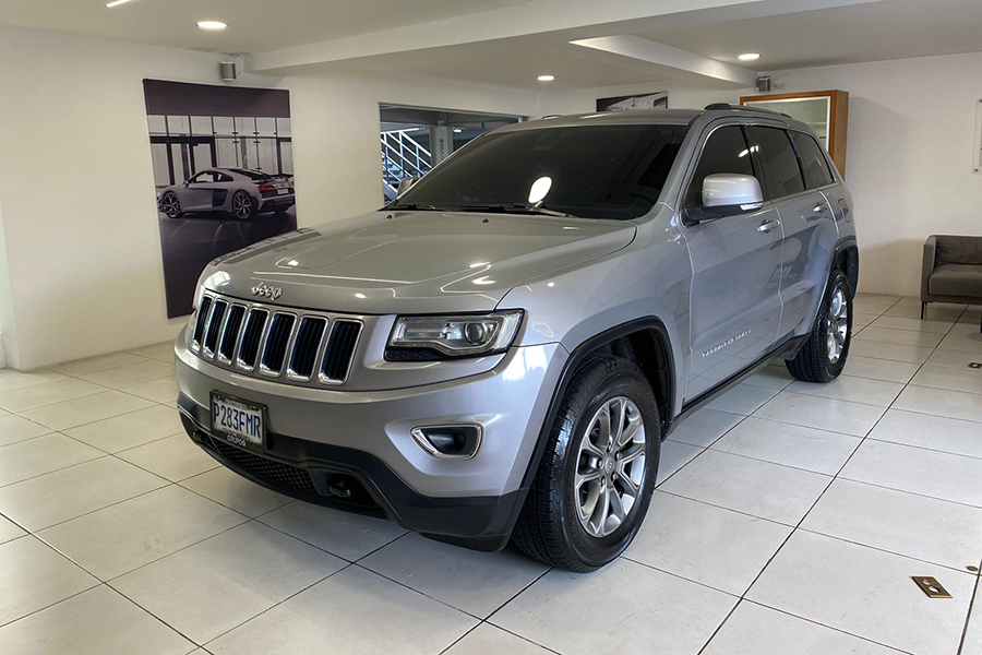 Grand Cherokee Laredo