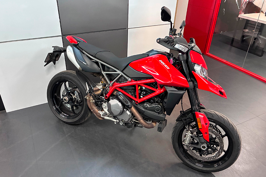 Hypermotard 950