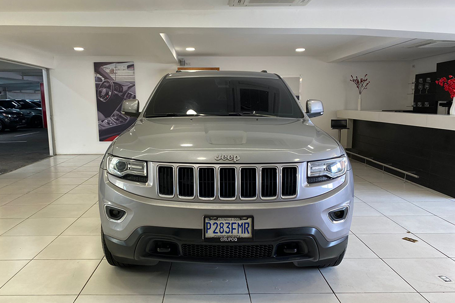 Grand Cherokee Laredo