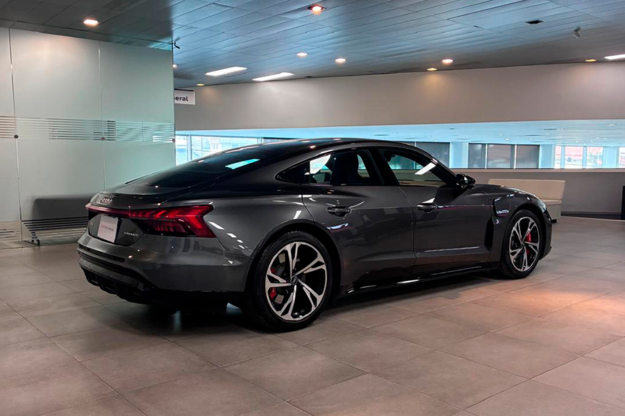 RS e-tron GT (PREVIA CITA)