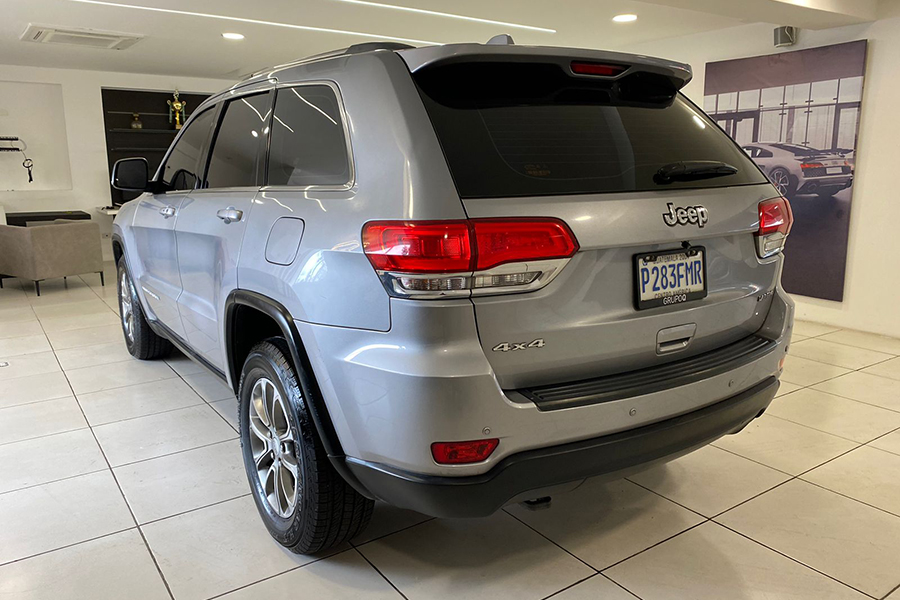 Grand Cherokee Laredo