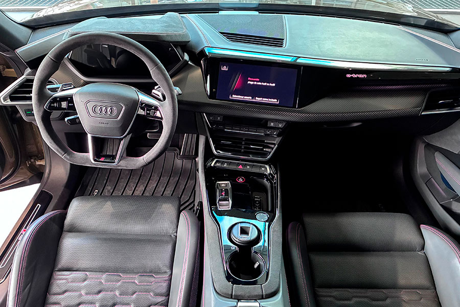 RS E-tron GT quattro