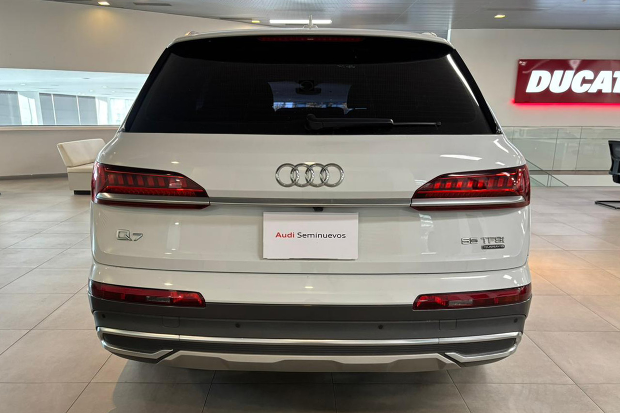 Q7