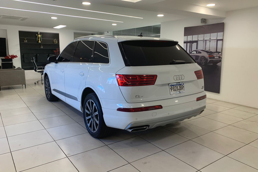 Q7 